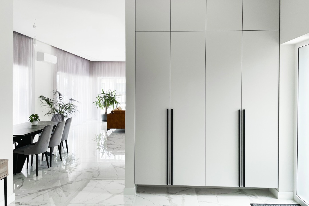 Floor-to-Ceiling Storage Ideas for Indian Apartments 1 Floor-to-Ceiling Storage Ideas for Indian Apartments